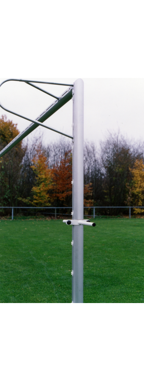 Tilklem voetbaldoelen 2 Verwijder uw vaste aluminium voetbaldoelen snel en veilig uit de grondkokers met onze praktische tilklem.