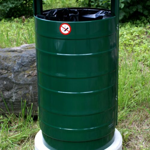 Buiten afvalbak AT-701 9 De optionele betonsokkel voor als u de afvalbak vrijstaand wil plaatsen. Ook zonder asbak.