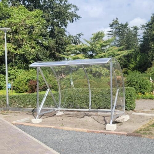 Fietsoverkapping BF1000 - AANBIEDING 101 Fietsoverkapping - overdekte fietsenstalling BF1000, verzinkt met een lengte van 3 meter. Deze fietsoverkapping is geschikt voor ca 8 fietsen.