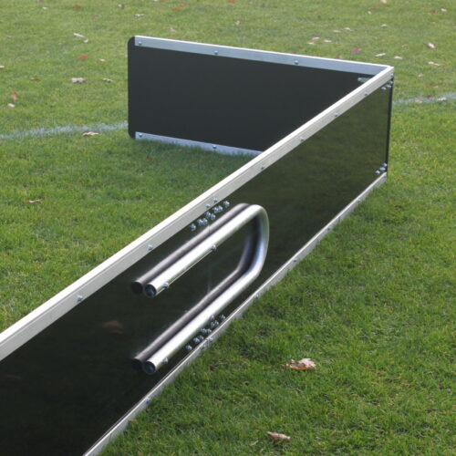 Jeugdhockeydoel, hockeyschot 11 Door de robuuste constructie blijft het jeugdhockeydoel stevig staan, zelfs tijdens intensieve hockeysessies.