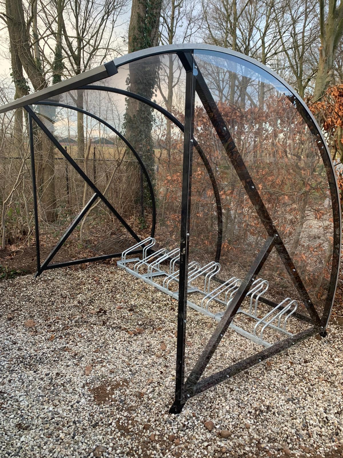 Fietsoverkapping BF1000 - AANBIEDING 26 Voor een nette fietsparkeerplek of rookoverkapping kiest u de veelzijdige BF1000!