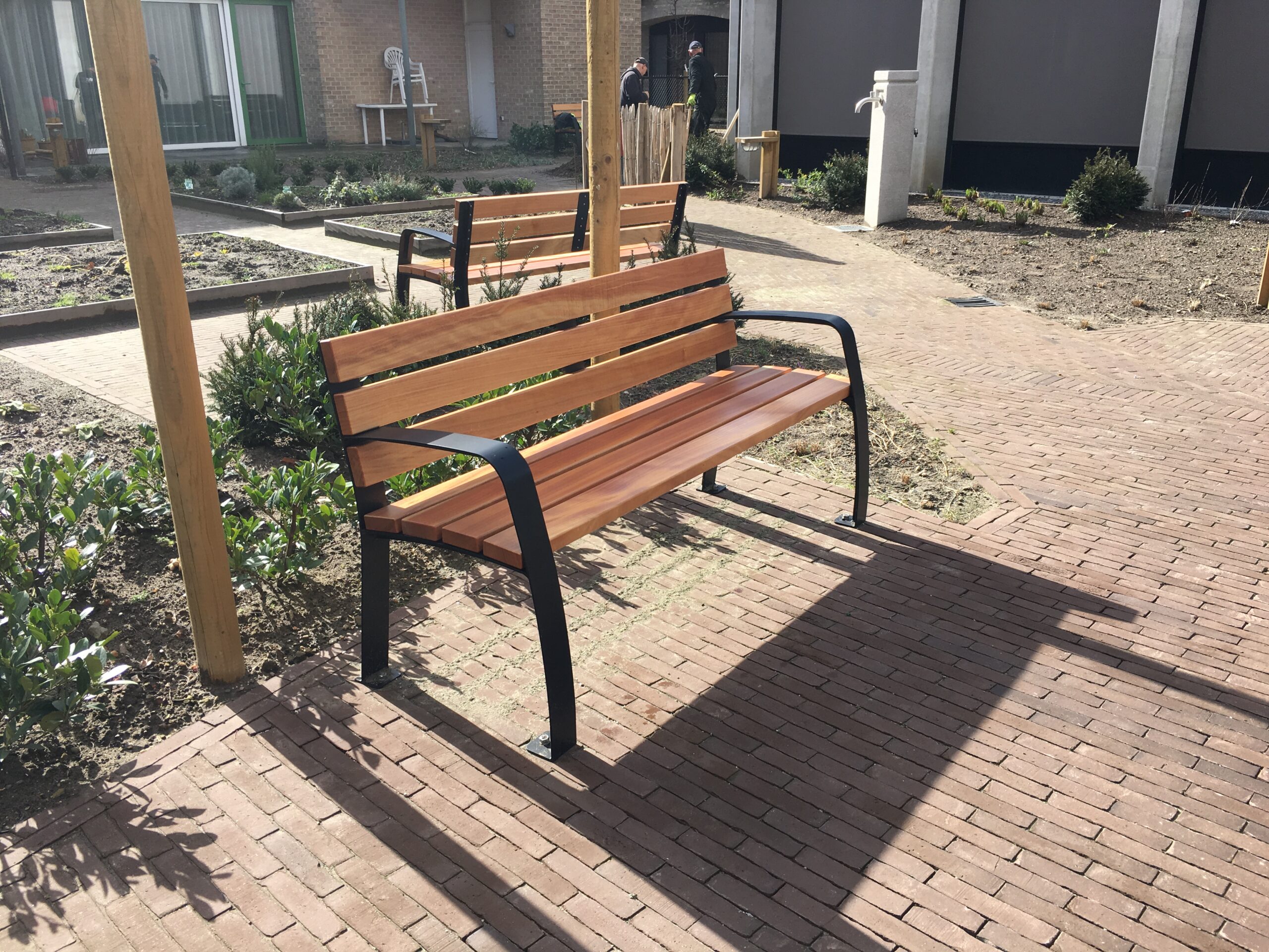 Parkbank Sofia 11 De ideale buitenbank. Parkbank Sofia.