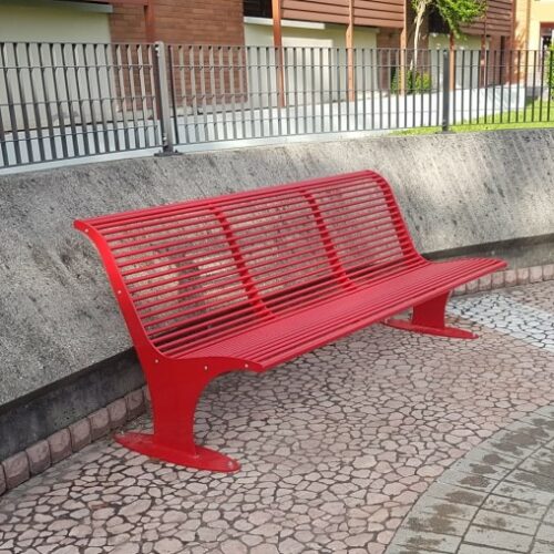 Parkbank Athene 55 Parkbank model Athene, mooi rood is niet lelijk en een uitstekend zitcomfort. Een elegant design en zeer duurzaam.