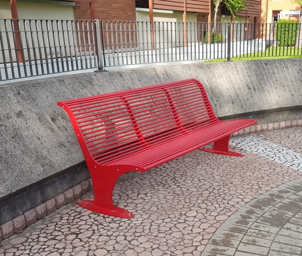 Parkbank Athene 26 Parkbank model Athene, mooi rood is niet lelijk en een uitstekend zitcomfort. Een elegant design en zeer duurzaam.