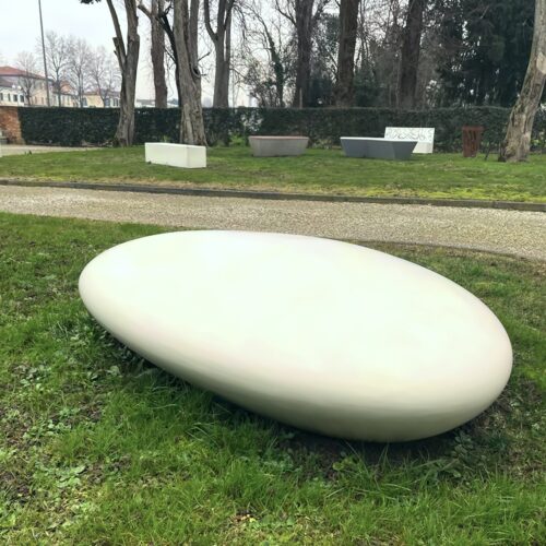 Parkbank, zitelement Precious, een aanwinst voor uw buiten. Zeer schokbestendig en graffittiproof!