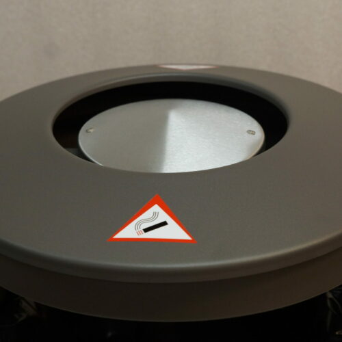 Buiten afvalbak AT-701 10 nog een afbeelding van de uitvoering incl. asbak