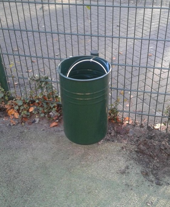 Afvalbak Pisa 3 Voordelig en duurzaam. Buiten-afvalbak model Pisa.