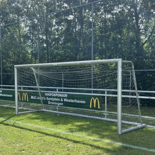 Pupillen voetbaldoel JVD180 58 Voetbaldoel JVB180 5x2m in de standaard uitvoering. De ultieme duurzaamheid. Een aluminium voetbaldoel voor uw pupillen uit het kwalitatieve topsegment.