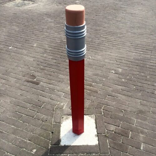 Parkeerpaal Potloodmodel 27 Afgebeeld de vaste uitvoering van deze antiparkeerpalen, deze potloodpalen zijn echter ook als uitneembare antiparkeerpaal leverbaar.
