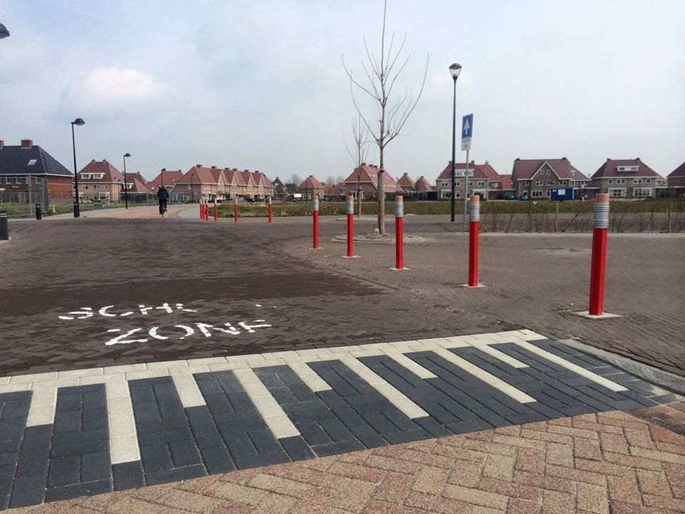Parkeerpaal Potloodmodel 2 Parkeerpalen potloodmodel zijn leverbaar in diverse kleuren en daarnaast de leukste afzetpalen van Nederland!