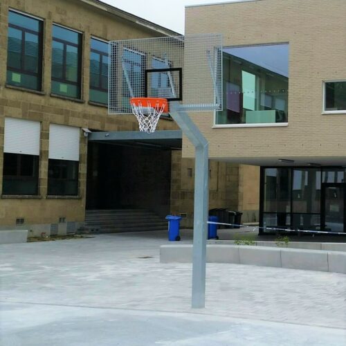 Onverwoestbaar. Basketbalpalen model Heavy.