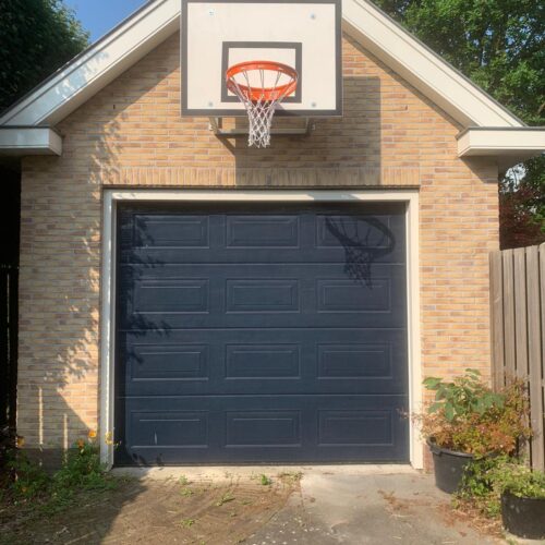 Basketbalbord met muurbevestiging 11 Ideaal om aan de muur te bevestigen. Basketbalborden met muurframe.