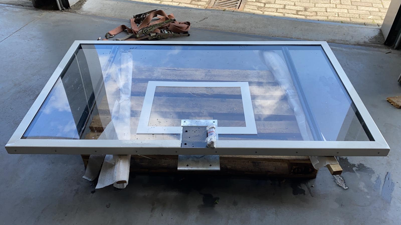 Basketbalbord Profi compleet 8 Topkwaliteit basketbalbord. Nederlands fabricaat!