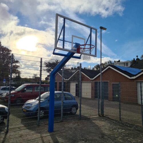 Basketbalpaal PROFI-outdoor 104 Nog een afbeelding van de door ons geleverde basketbalpalen in den Helder, absoluut het topsegment voort een bijzonder scherpe prijs.