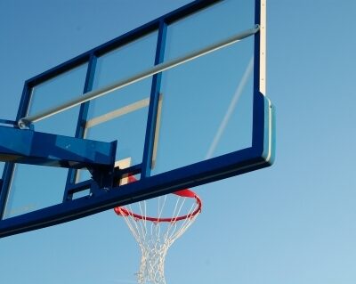 Basketbalpaal PROFI-outdoor 64 Basketbalpalen PROFI, de professionele basketbalpaal voor buiten!