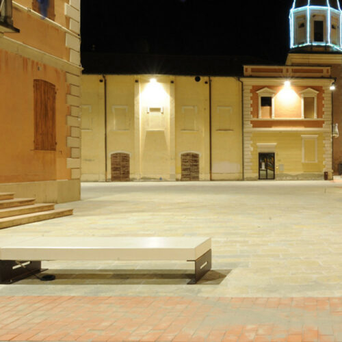 Parkbank model Prato 10 elegant en duurzaam. Parkbank model Prato