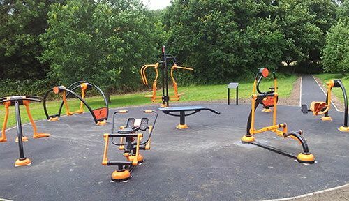 Outdoor fitness Inclusive Chest Press & Pull Down Combo 17 buiten fitness court flz skwshop product variant image full 0 buiten fitness court flz skwshop e