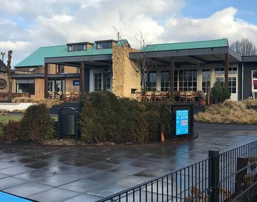 Buiten afvalbak model Genova 13 Buitenafvalbak model Genova, hier geplaatst bij Top-parken.