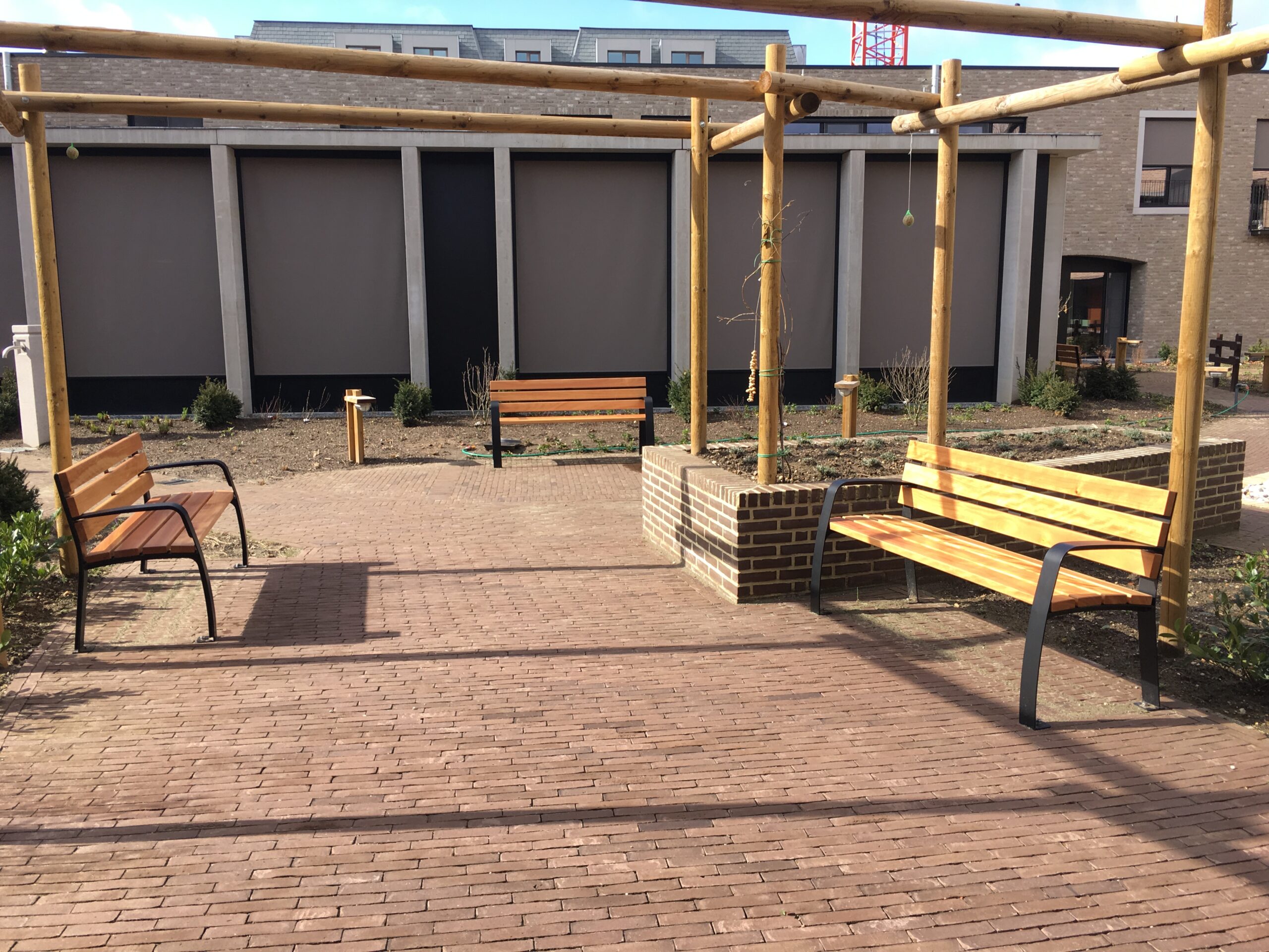 Parkbank Sofia 5 Banken speciaal voor buiten. Parkbank Sofia.