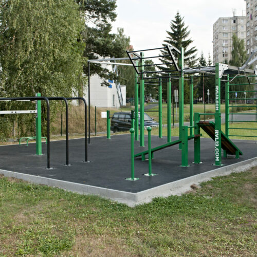 Buitenfitness parallel bars 9 Onze buitenfitnesstoestellen en fitnessparken, onbeperkt uitbreidbaar.