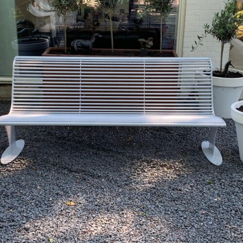 Parkbank Athene 48 Parkbanken met een uitstekende zit en een bijzonder fraai design