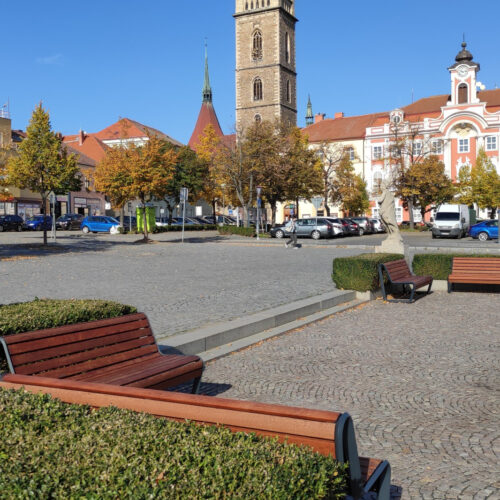 Design parkbank Borola 22 Onze Borola parkbank heeft een strak en minimalistisch ontwerp.