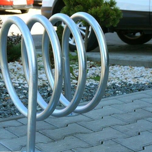 Minimalistisch fietsenrek Virio – stijlvol en functioneel voor elke buitenruimte.