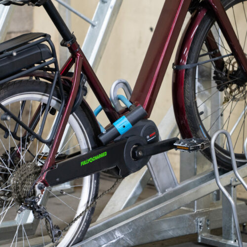 Tweelaags fietsenrek 2Tier+ 30 Besparen op vloeroppervlak? Pro2Tier+ biedt een compact en flexibel tweelaags ontwerp, geschikt voor banden tot 65mm en verschillende h.o.h.-afstanden van 37,5 tot 50 cm