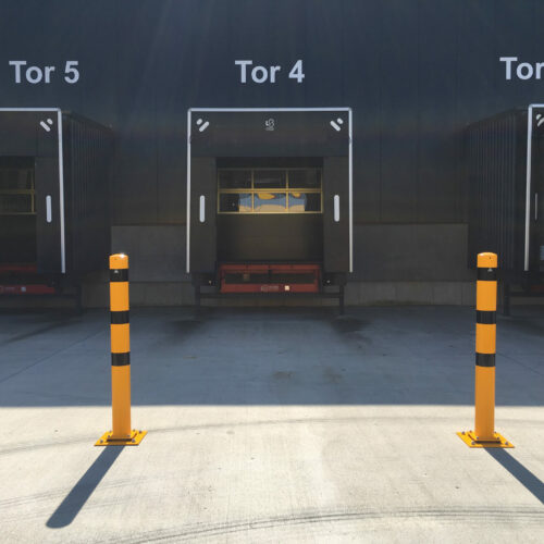 Afzetpalen Flex 8 Neigbare afzetpalen. Ideaal op fabrieks-terreinen.