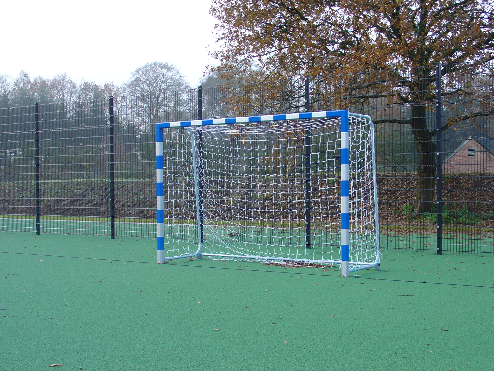 Zaaldoel model HD04 insteek 1 Onze zaaldoelen kunnen ook prima buiten gebruikt worden.