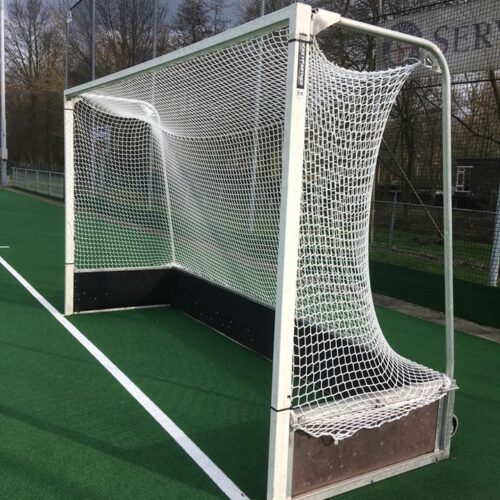 Hockeydoelnetten WK-model 10 Onze hockeydoel netten PP vrije netophanging wit. Dikte 4 mm.