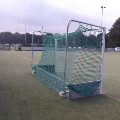 Hockeydoel Superior 35 Indien u voor de aangelaste wielen kiest, zijn deze hockeydoelen eenvoudig te verplaatsen