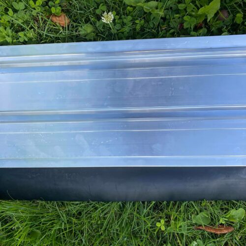 No Infill profielen 17 Geproduceerd van geanodiseerd. zwaar geprofileerd aluminium en geleverd in lengtes van 6 meter. Kantopsluiting voor rubbervelden van absolute topkwaliteit.