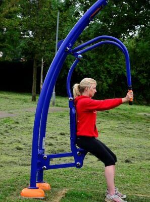 Door de uitstraling hebben deze outdoor fitness apparaten een aantrekkingskracht op jong en oud.