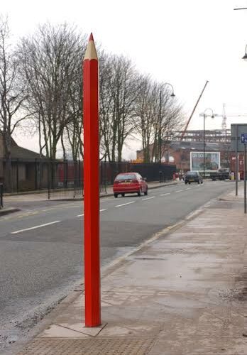 Parkeerpaal Potloodmodel 25 Onze potlood afzetpalen zijn ook in een reuzen-variant leverbaar. Automobilisten zien dan al op afstand dat er een oversteekplaats voor kinderen in de buurt is.