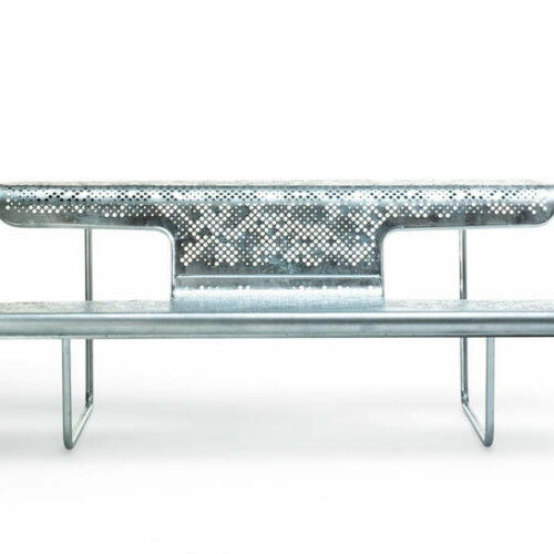 Parkbank De dichter 27 De fraai vormgegeven parkbank door Alfredo Häberli. Straatmeubilair op zijn mooist.