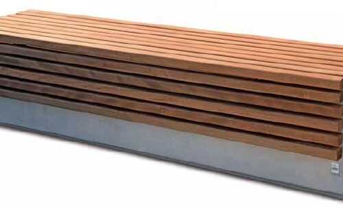 Parkbank model Litho, ook zonder rugleuning bijzonder fraai.