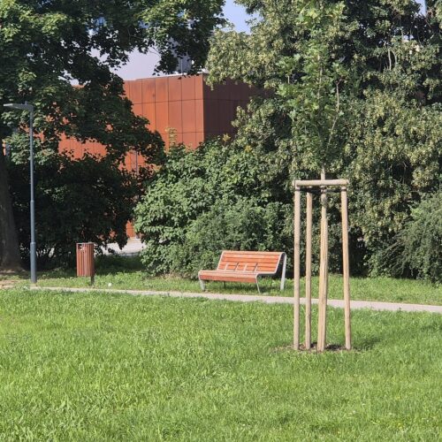 Design parkbank Borola 32 Luxe parkbanken met modern design en optimaal zitcomfort – een aanwinst voor elke buitenruimte.