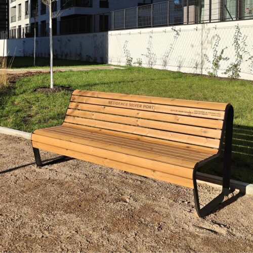 Design parkbank Borola 29 Borola Parkbanken van hoogwaardig aluminium en hout – de perfecte combinatie van elegantie en zitcomfort. Straatmeubialir