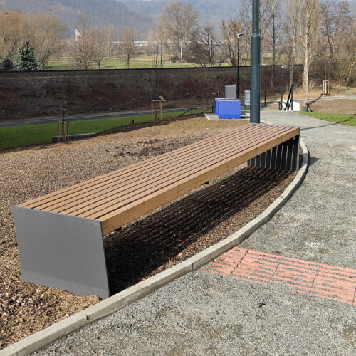 Parkbank model Vega 8 Parkbank Vega lengte 3 metre, hier in de uitvoering zonder rugleuning.