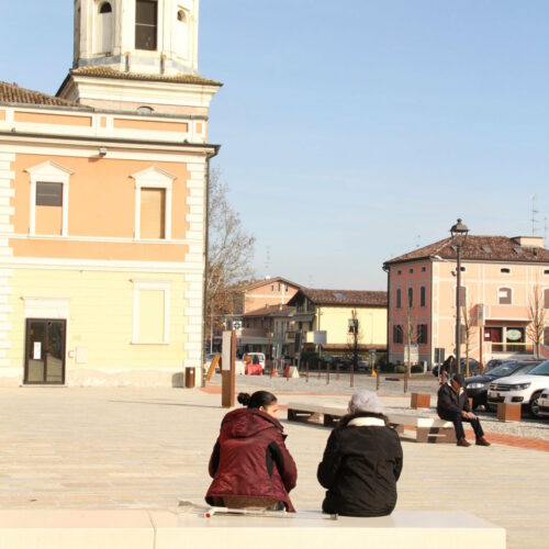 Parkbank model Prato 9 Minimalistisch, fraai om te zien en zeer duurzame parkbanken. Een aanwinst voor het buitenbeeld.