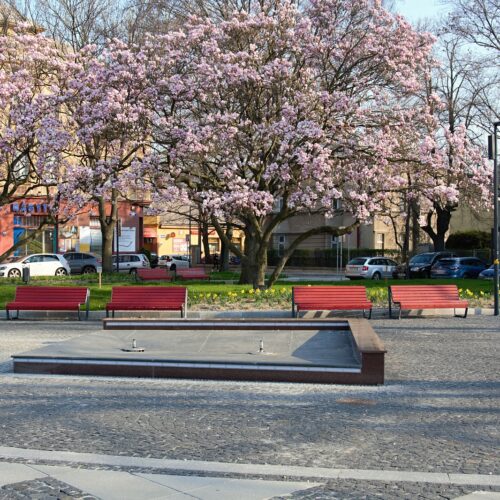 Design parkbank Borola 27 Model Borola. Luxe parkbanken met modern design en optimaal zitcomfort – een aanwinst voor elke buitenruimte