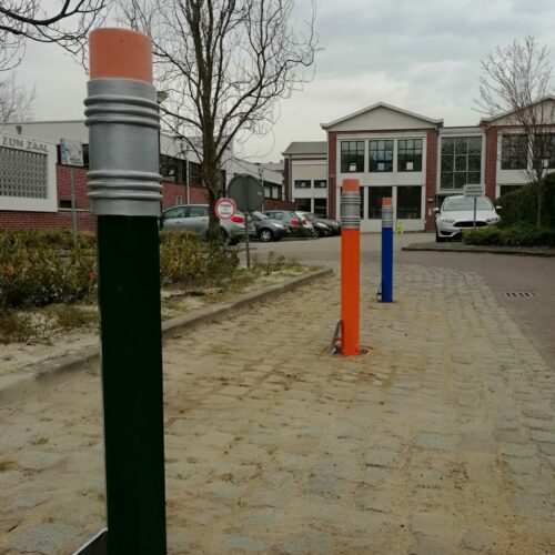 Parkeerpaal Potloodmodel 30 Ideaal bij basisscholen. Potloodpalen, ook in de kleuren van uw school ;everbaar