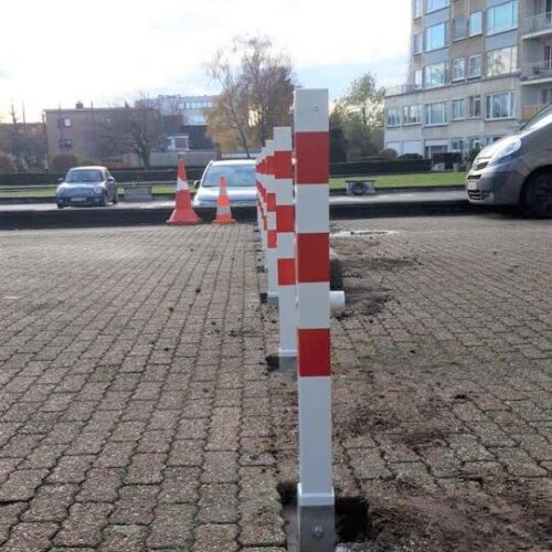 parkeerpaal vierkant uitneembaar 15 Montagefoto, want desgewenst kunnen wij ook de plaatsing van uw (uitneembare) parkeerpalen verzorgen