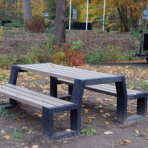 Picknicktafel - picknickset Matrix in een fraaie bi-color uitvoering in Tegelen bij  Keramiekcentrum Tiendschuur.