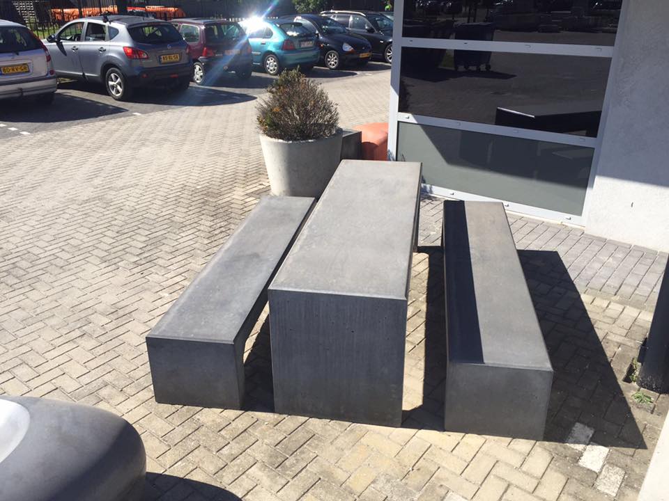 Picknicktafel Dion 1 Picknicksets van massief beton. De ultieme duurzaamheid.