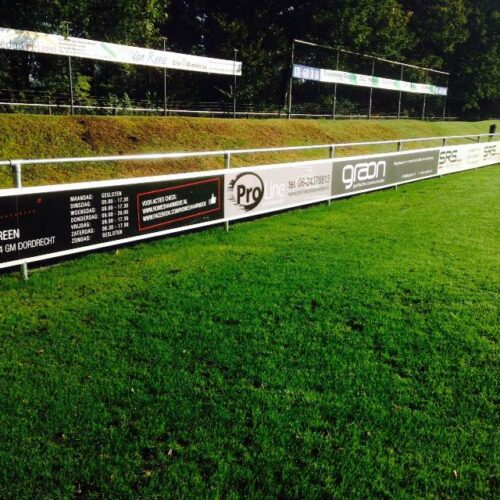 Reclame-ophangsysteem Pro 90 De reclamebordprofielen van SKWShop, Messcherpe prijzen en bijzonder duurzaam.