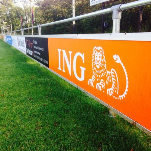 Reclame-ophangsysteem Pro 79 Reclamebord ophangsysteem PRO. Snel borden wisselen en eenvoudige montage.