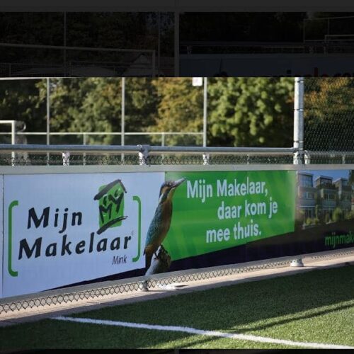 Reclame-ophangsysteem Pro 98 Nog een afbeelding van VV Drachten, van onze reclamerails PRO. Een tevreden klant.