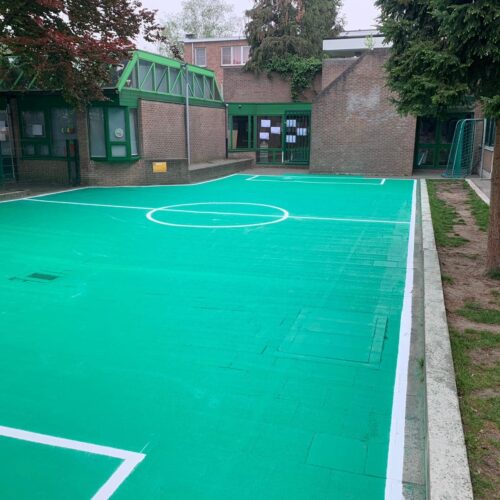 Sportvloercoating 66 Nog een foto van dit sportief gemaakte school- speelplein.